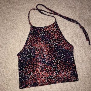 ⭐️NWOT Halter flower top🌺
